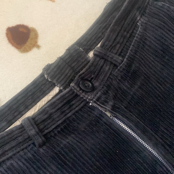Men’s corduroy black pants with button, zipper, and pockets. - Picture 3 of 11